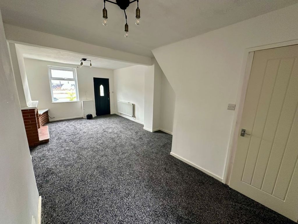 Property photo 2 of 10 Image 2