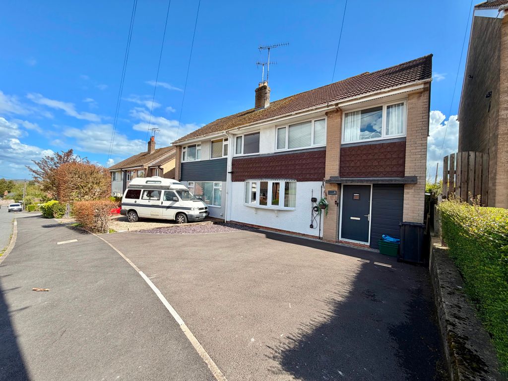 Property photo 1 of 21