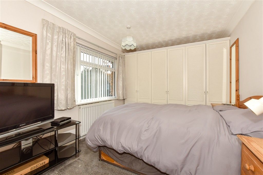 Property photo 3 of 9 Bedroom 1