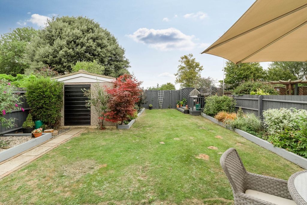 Property photo 2 of 18