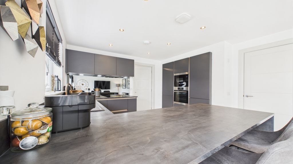 Additional image 8 of 5 bed detached house for saleGlenluce Drive, Bishopton PA7