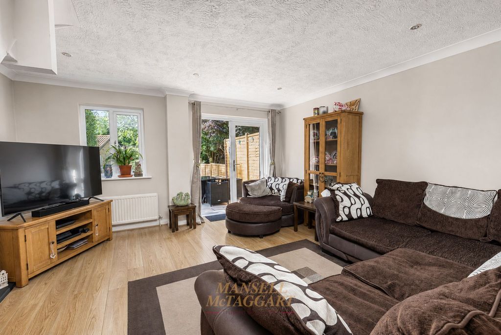 Property photo 3 of 22