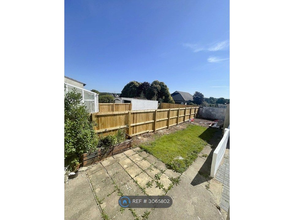 Property photo 3 of 14