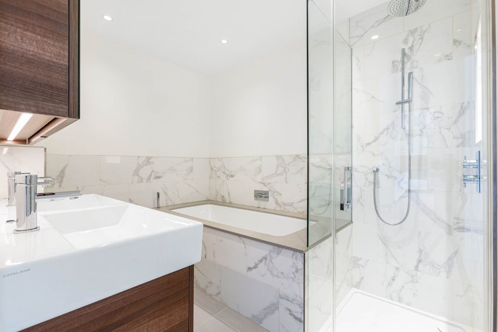 Property photo 3 of 10 Bathroom Two