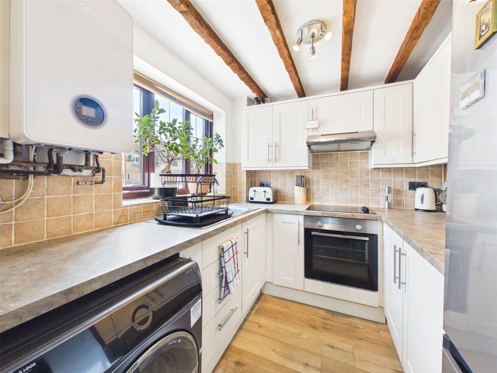Property photo 2 of 12 Picture No. 04