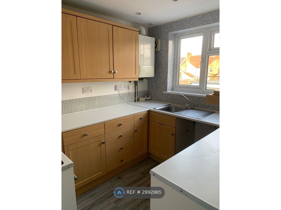 Property photo 3 of 15 Kitchen