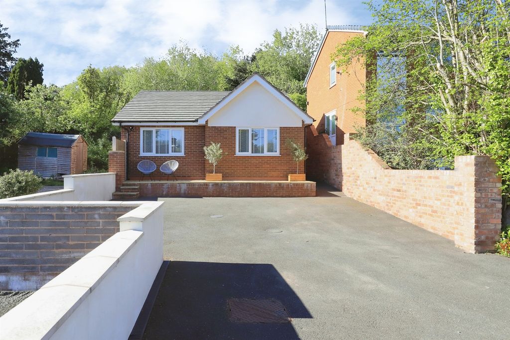 Property photo 1 of 20