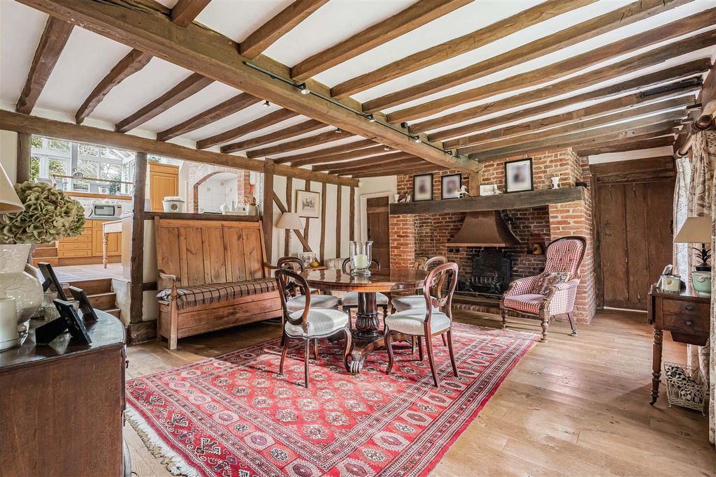 Property photo 3 of 28 16_67015.Jpg