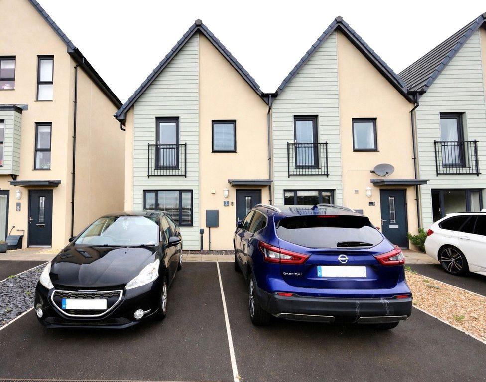 Property photo 1 of 15 Front