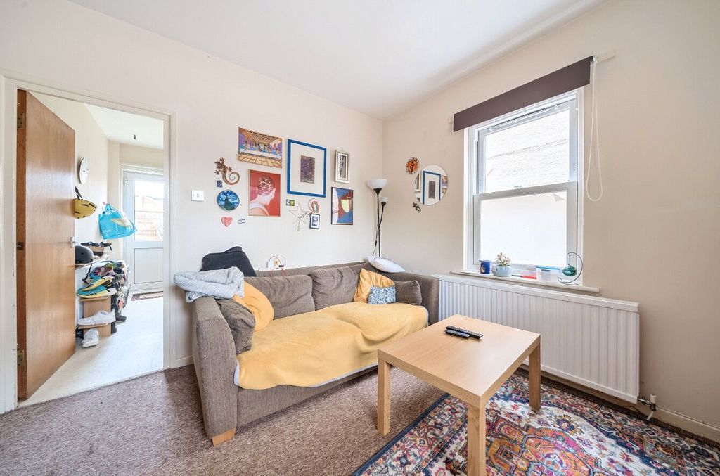 Property photo 2 of 11 Picture No. 03