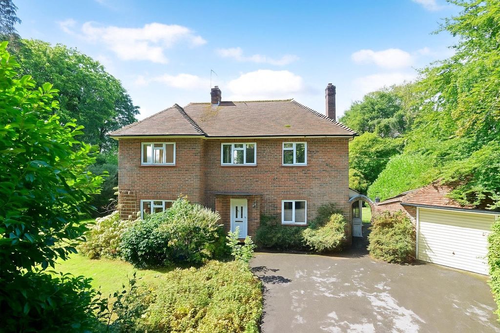 Property photo 1 of 13 Beeches Front - No Car.Jpg