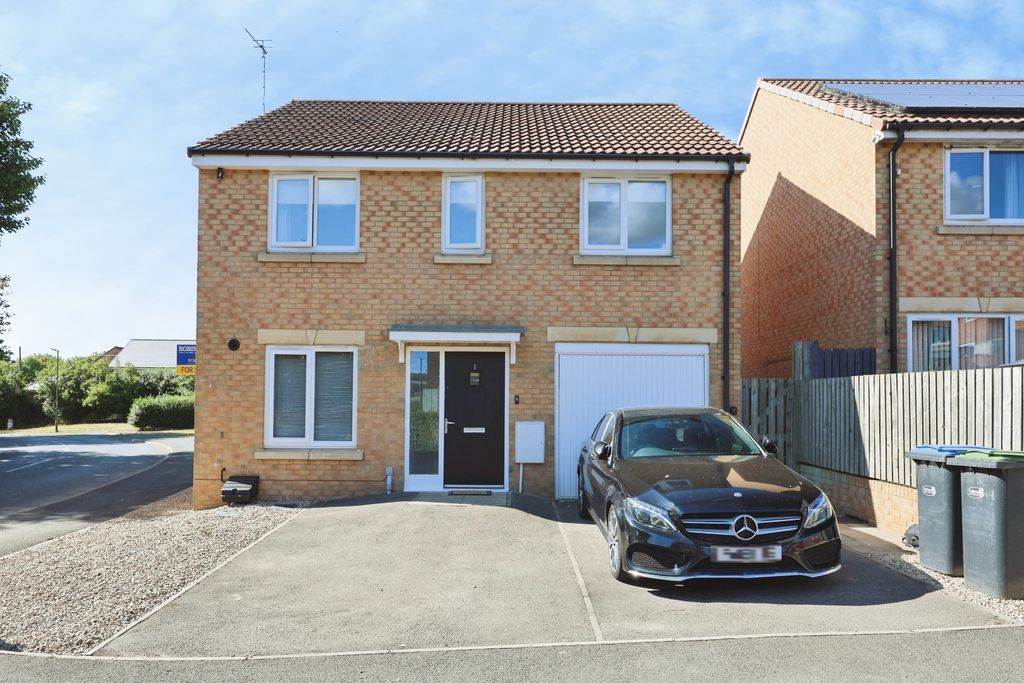 Property photo 1 of 17 Pbox-Img.Jpg