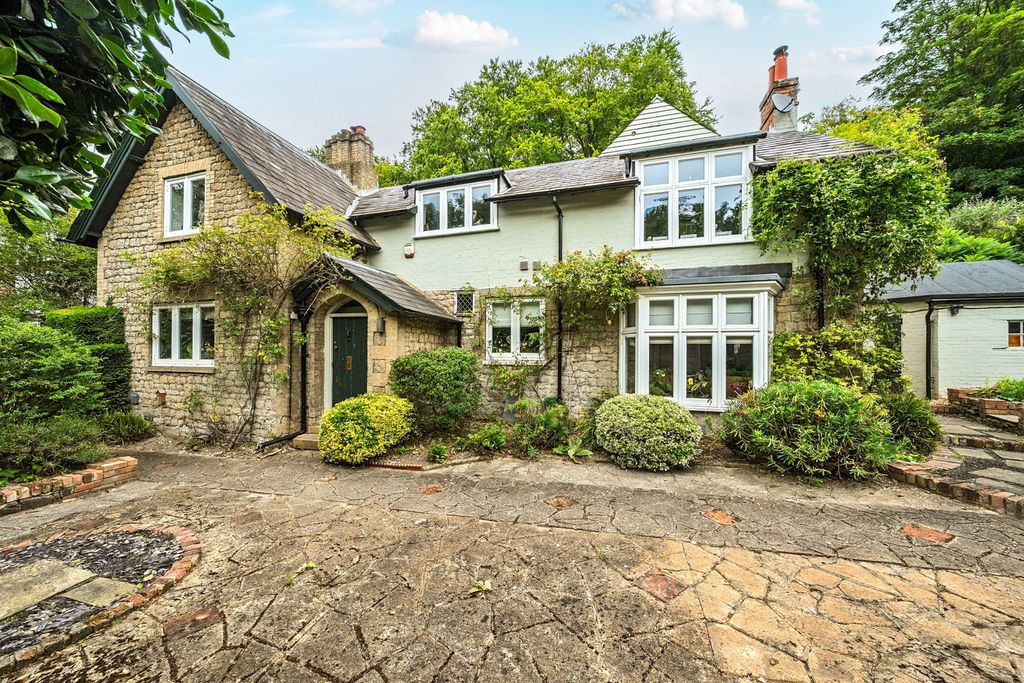 Property photo 1 of 23