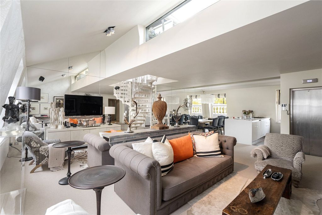 Property photo 3 of 18 Picture No. 14