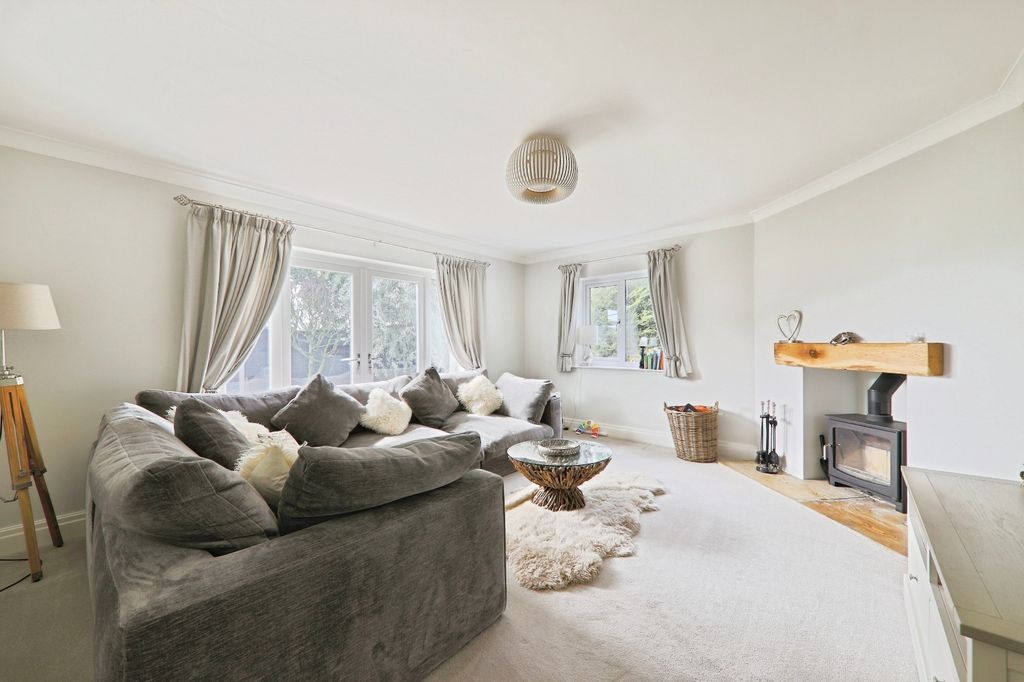 Property photo 2 of 18 3510485