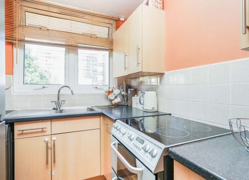 Property photo 2 of 11