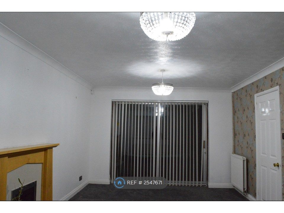 Property photo 3 of 35