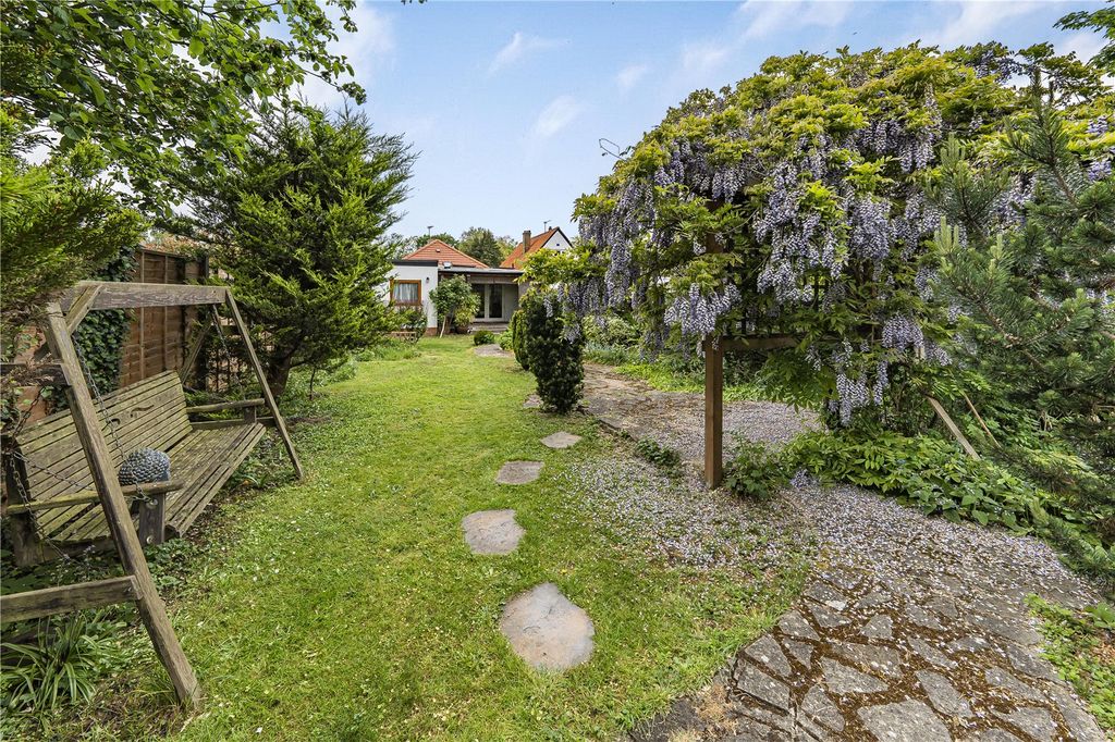 Property photo 2 of 17 Picture No. 07