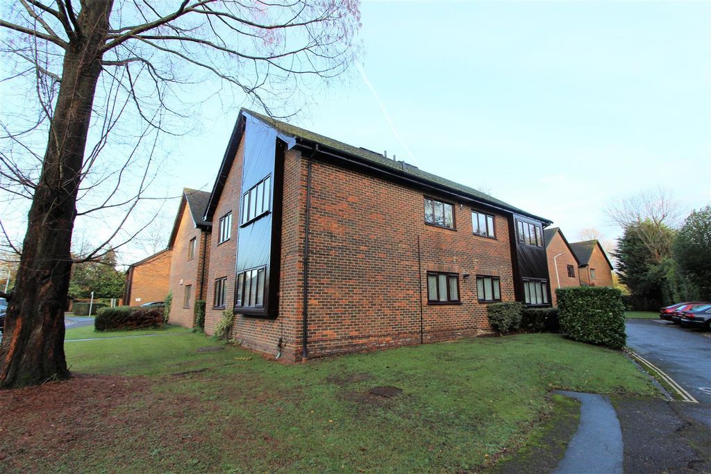 Property photo 1 of 5