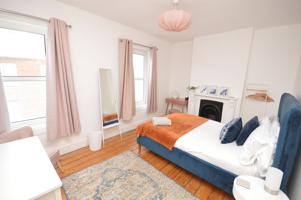 Property photo 1 of 16 1 - Picture No. 27