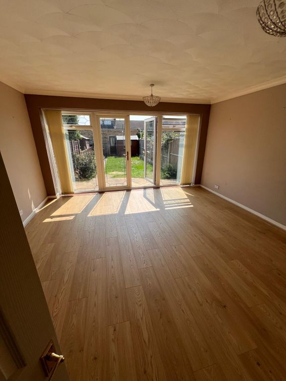 Property photo 3 of 14 Gallery