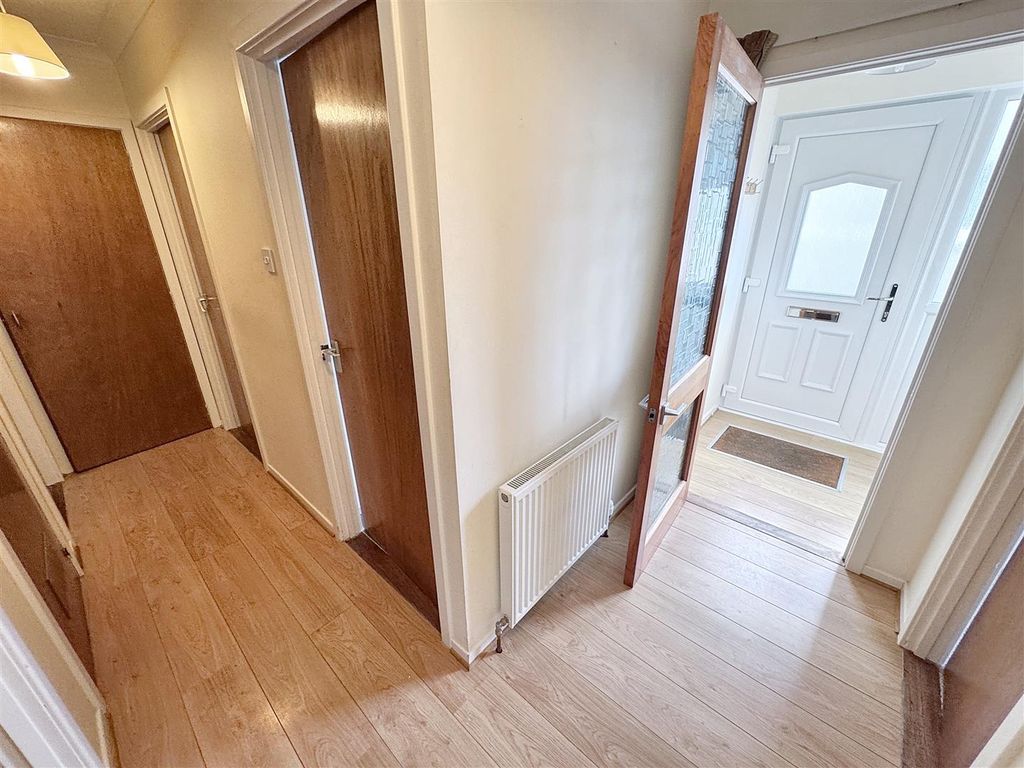Property photo 3 of 16 Hallway