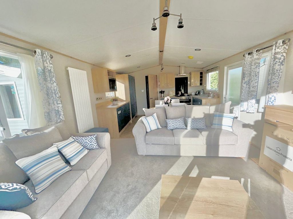 Property photo 1 of 12 Abi Ticehurst 2025 Vs017288 126447007.Jpeg