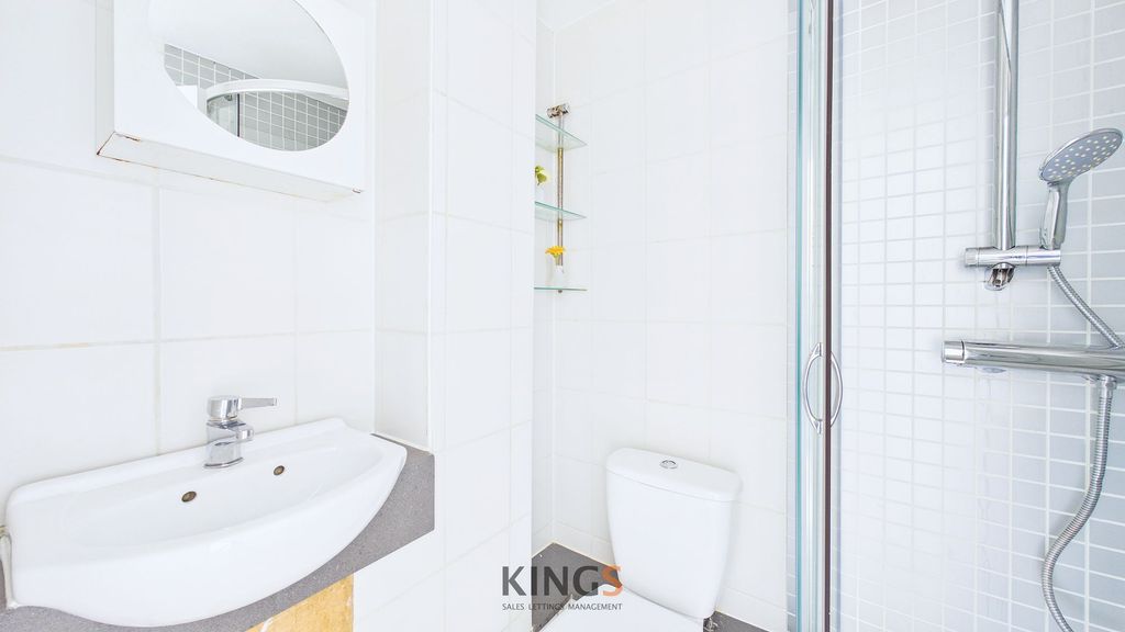 Additional image 12 of 3 bed flat for saleTiger Moth Way, Hatfield AL10
