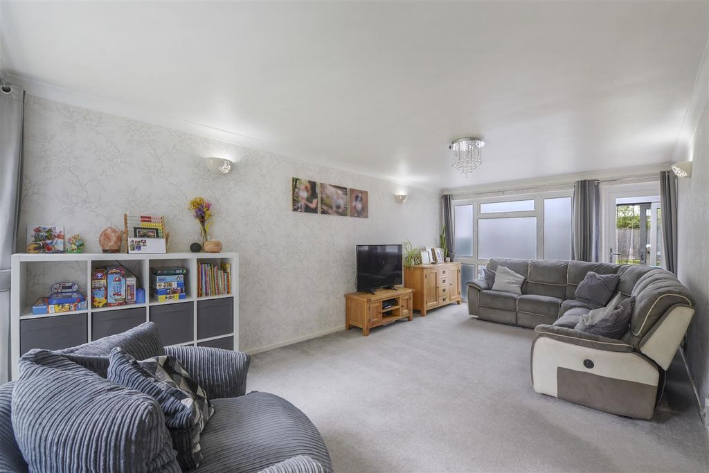 Property photo 3 of 16 3