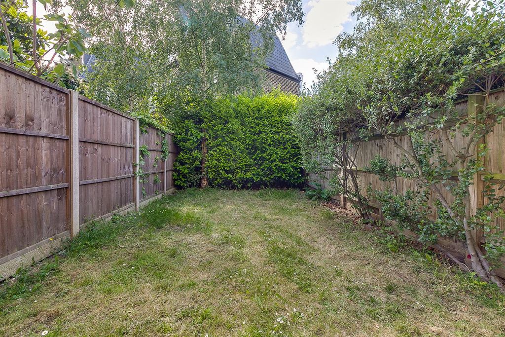 Property photo 2 of 14