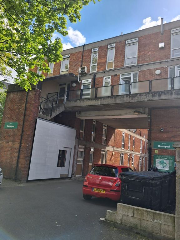 Property photo 2 of 11