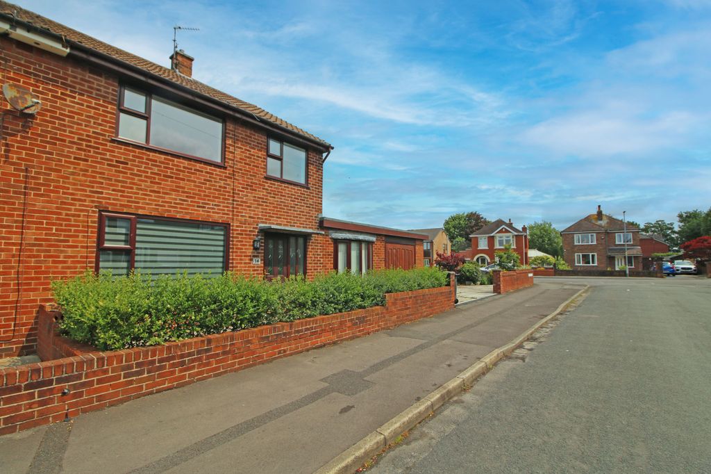 Property photo 2 of 22
