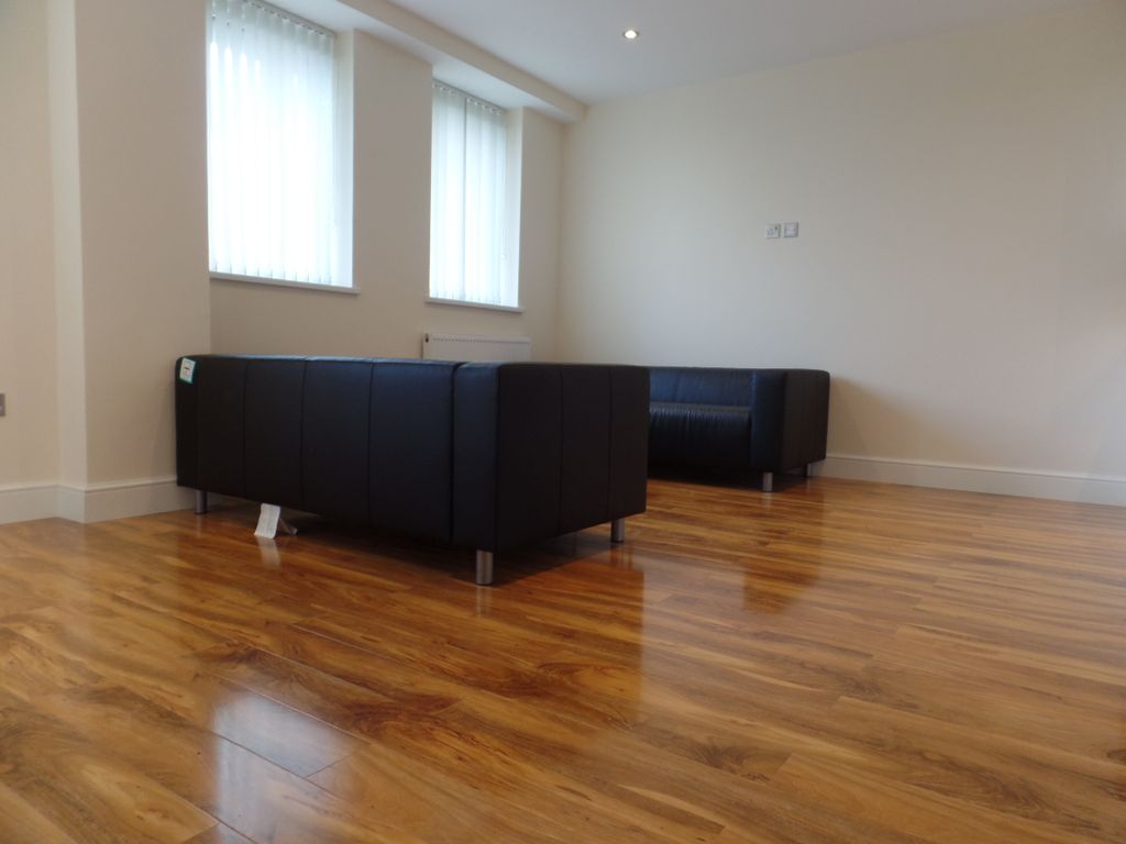 Property photo 3 of 6