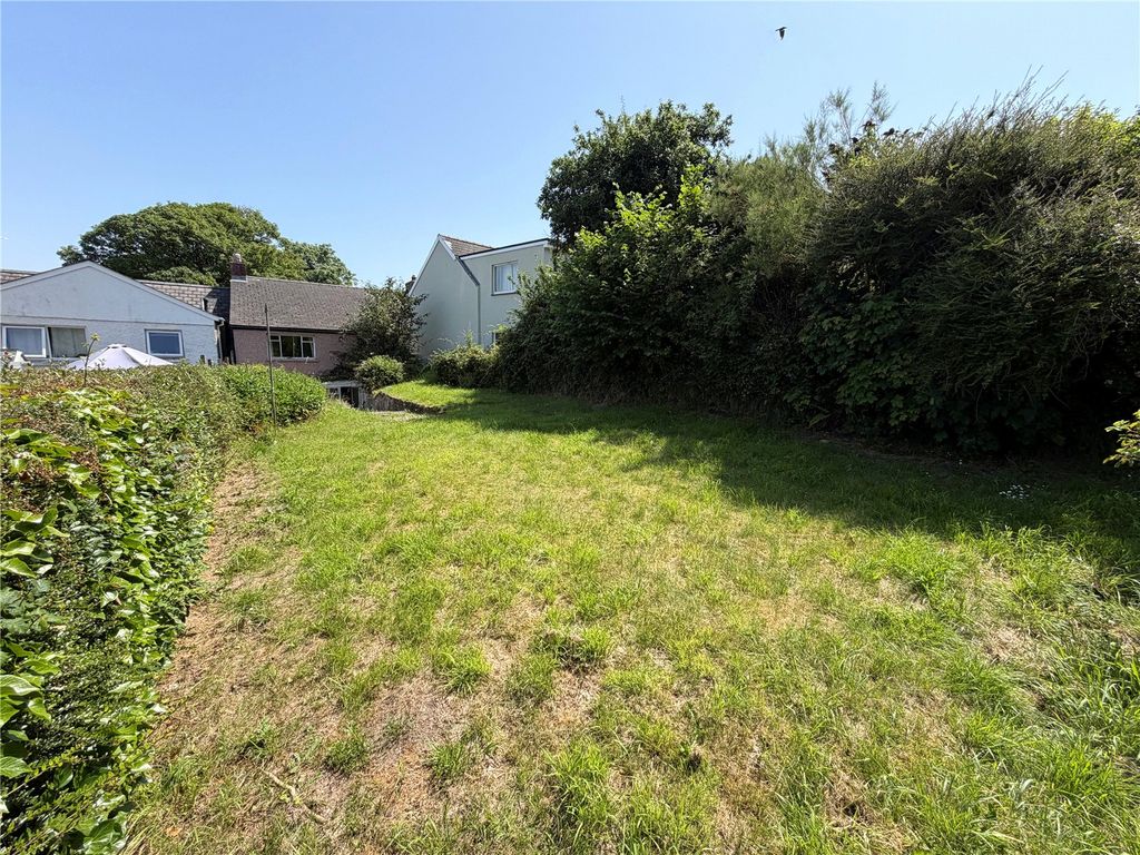 Property photo 2 of 22 Picture No. 30