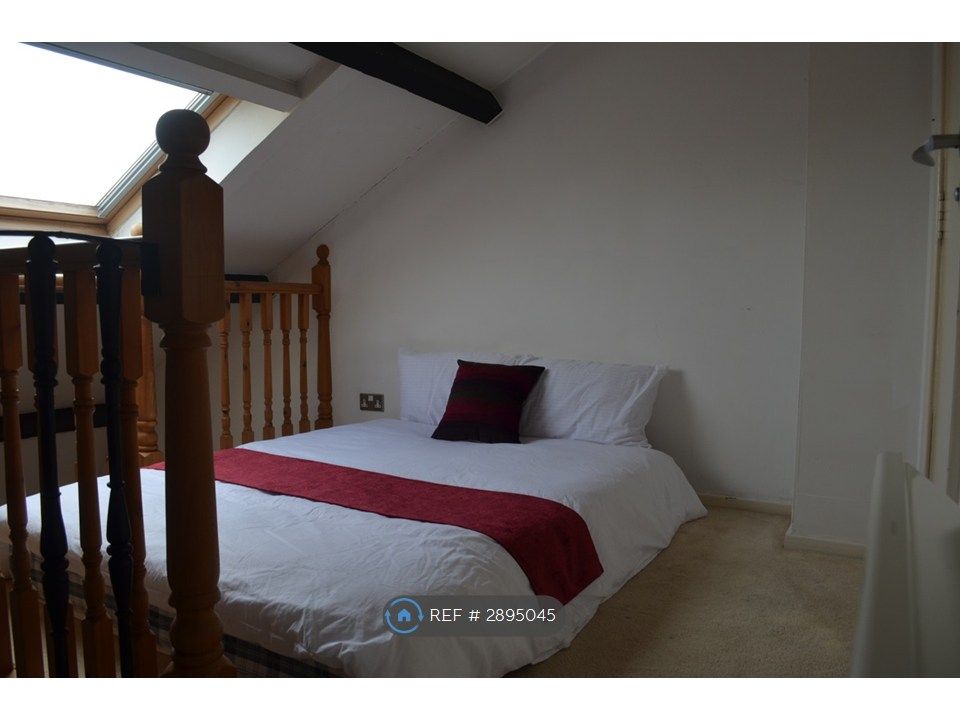 Property photo 2 of 5