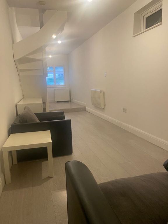 Property photo 3 of 3