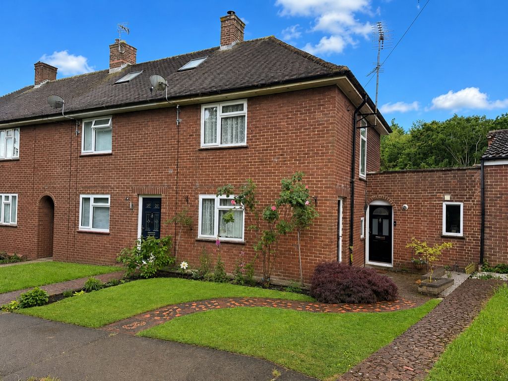 Property photo 1 of 13 8 Brackley Lane Frt