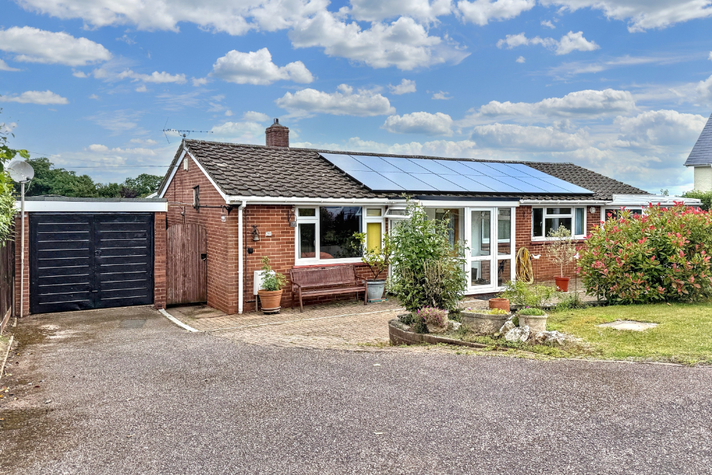 Property photo 1 of 18 31 St Georges View