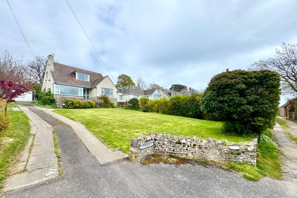 Property photo 3 of 13 Property