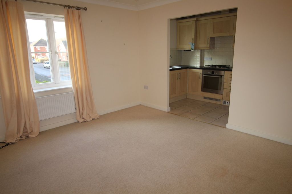 Property photo 3 of 6