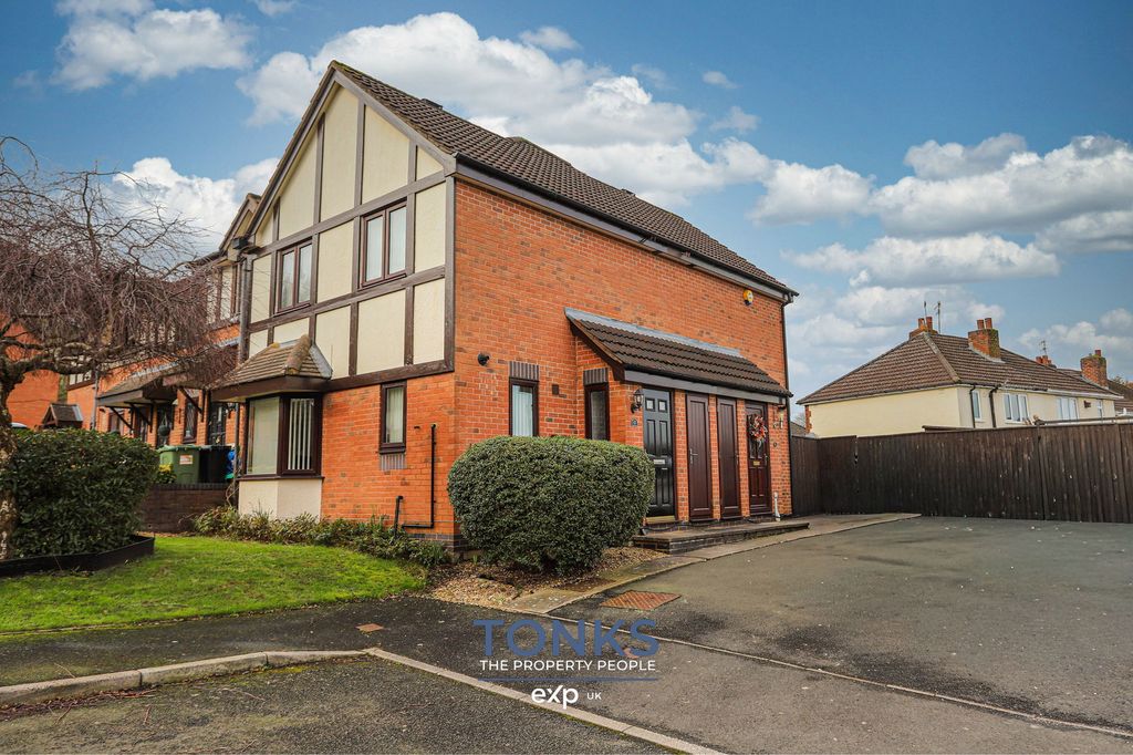 Property photo 1 of 15