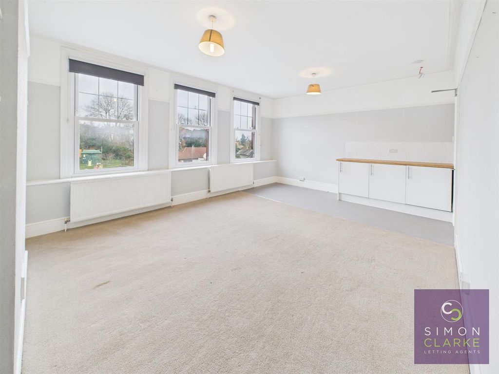 Property photo 1 of 12 Cam05425G0-Pr0089-Still009.Jpg