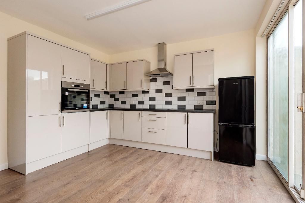 Property photo 1 of 15 Kitchen/Dining Area