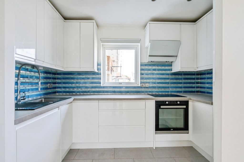 Property photo 2 of 9 Pbox-Img.Jpg