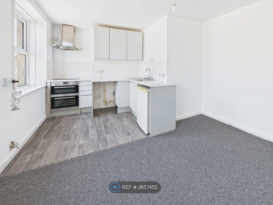 Property photo 3 of 10 Open Plan Kitchen &amp; Living