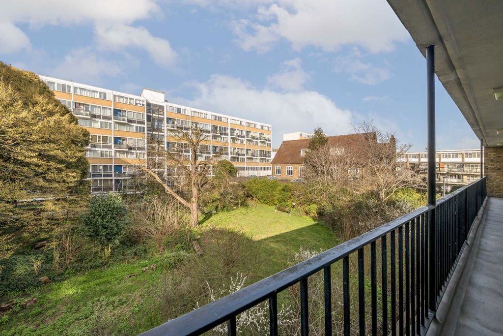 Property photo 3 of 4