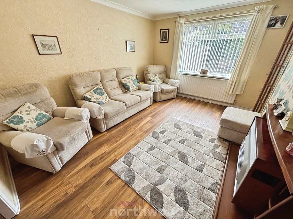 Property photo 3 of 29