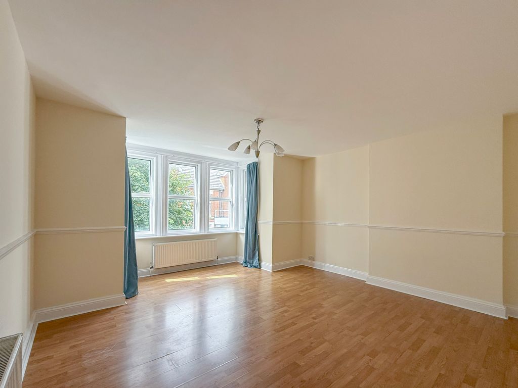 Property photo 3 of 11 Img_0027