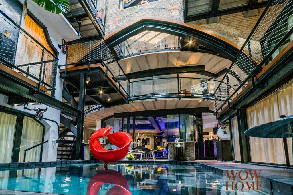 Property photo 3 of 36