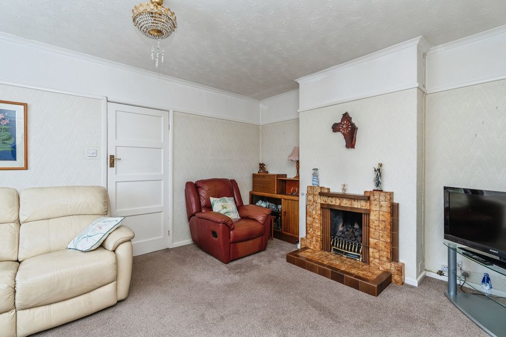 Property photo 2 of 16 Pbox-Img.Jpg